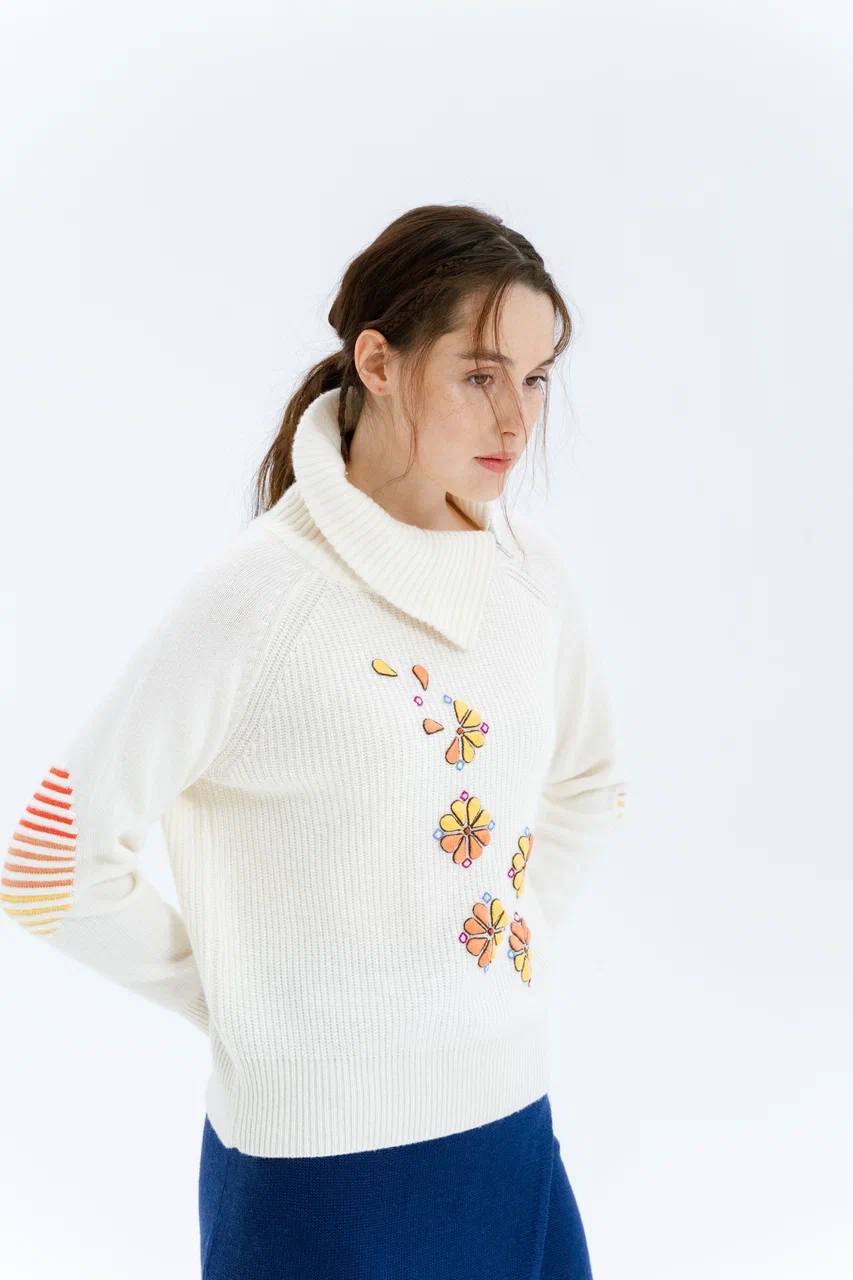 Zip-up turtleneck
