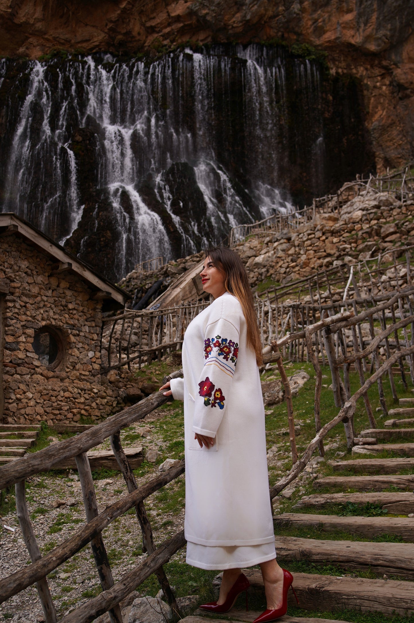 Cardigan with burgundy flowers