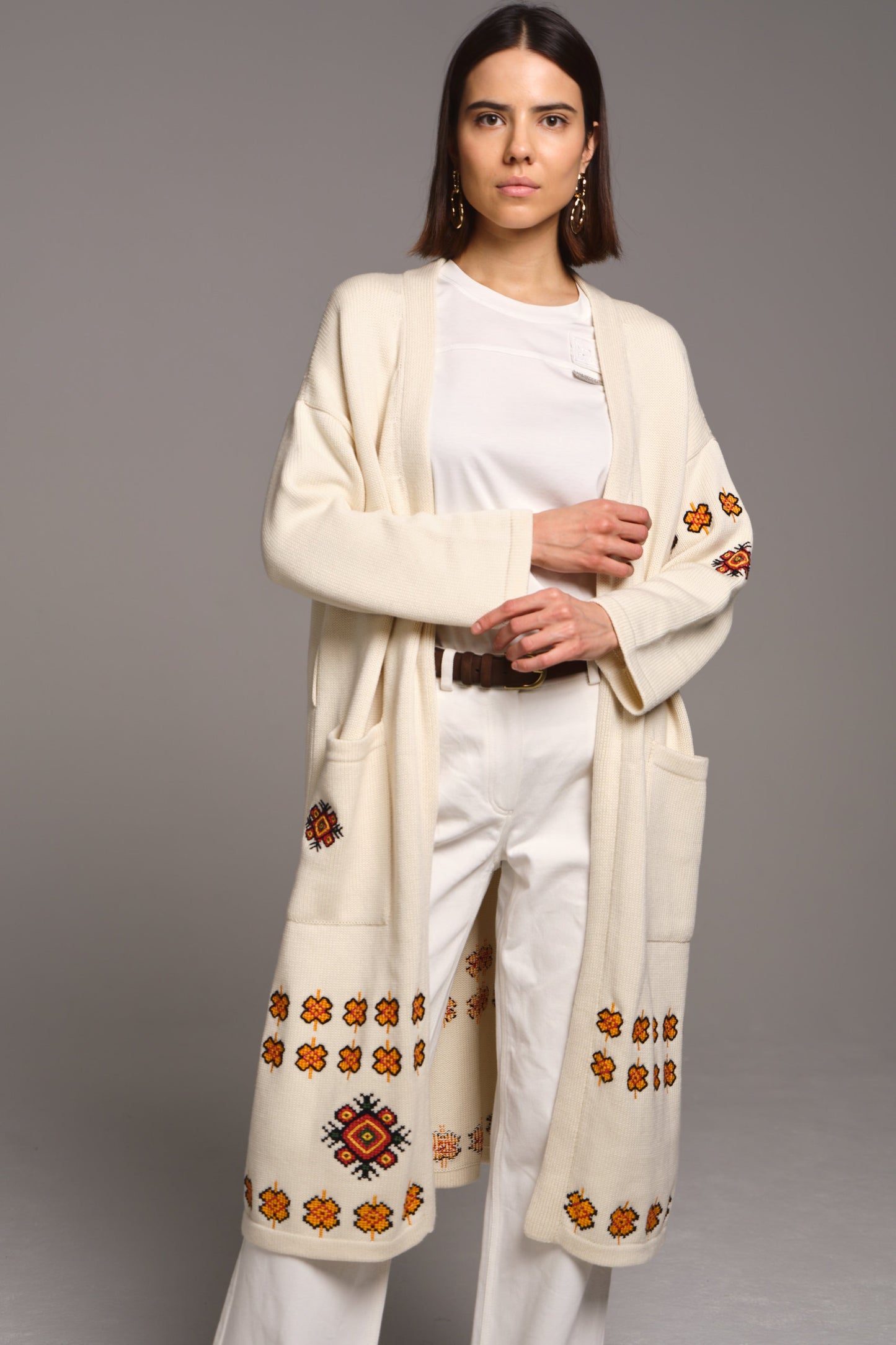 Сardigan with yellow flowers