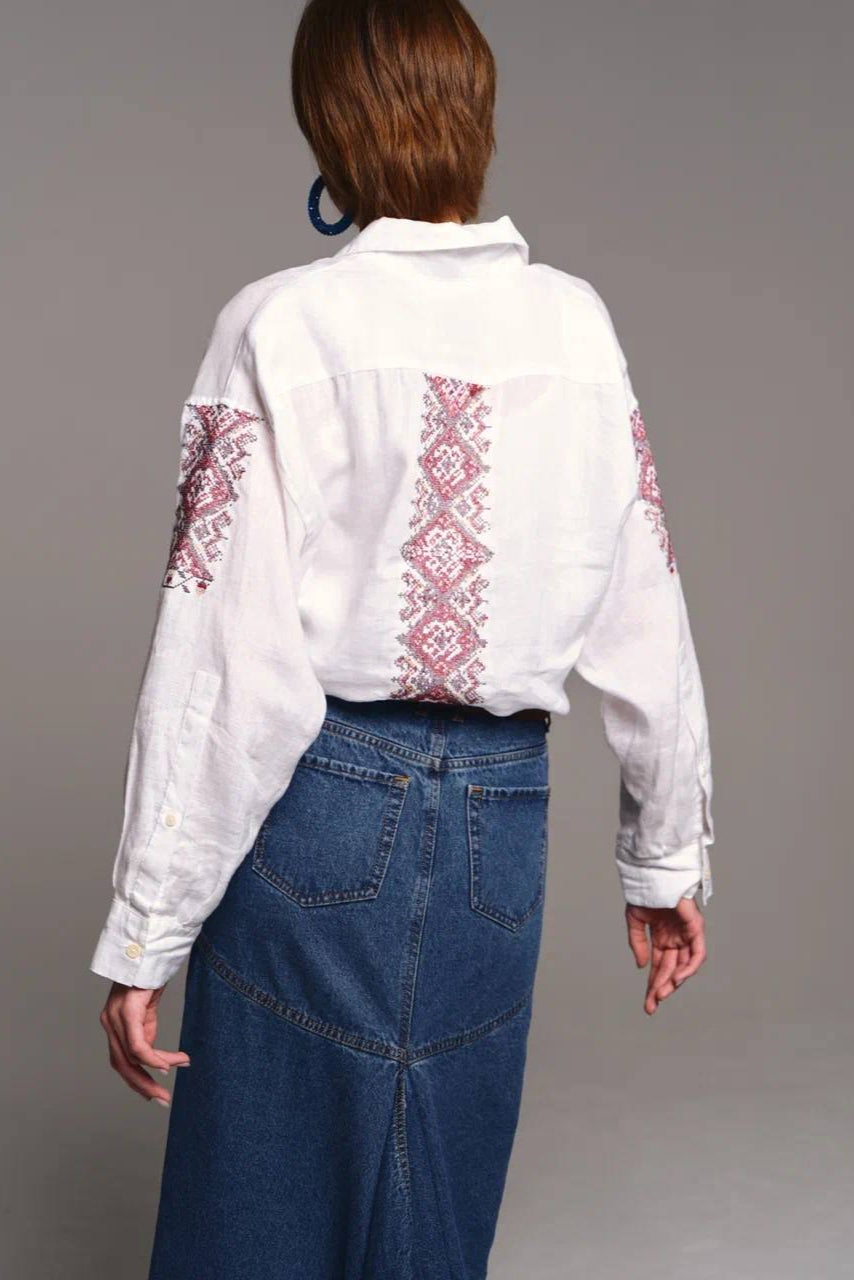 Linen shirt with embroidery